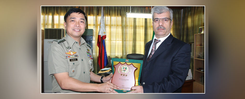 Philippine army awards Kimse Yok Mu for aid and contribution to peace